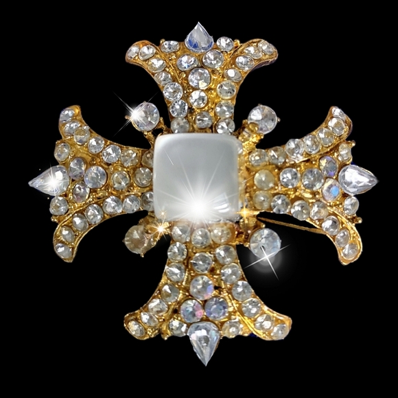 Crystal Encrusted Cross Brooch Art Deco Designed - Picture 8 of 10